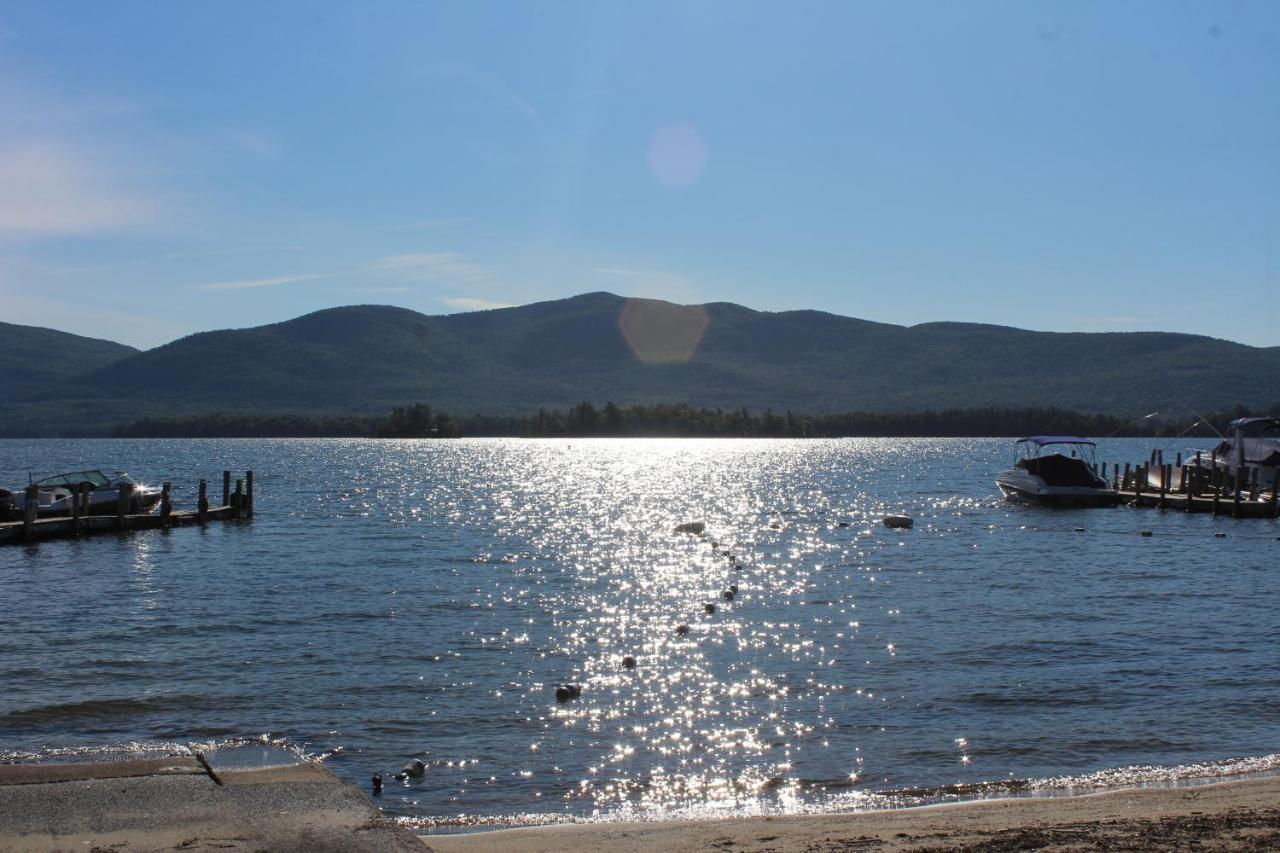 Blue Lagoon Resort Lake George Exterior photo